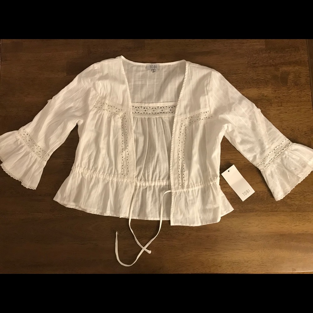 Tobi Tie Front Crop